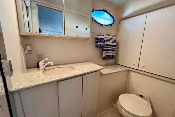 42ft Silverton Yacht For Sale