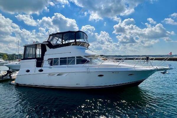 42ft Silverton Yacht For Sale