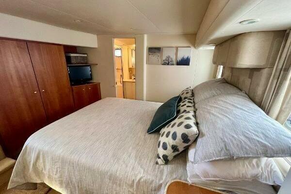 42ft Silverton Yacht For Sale