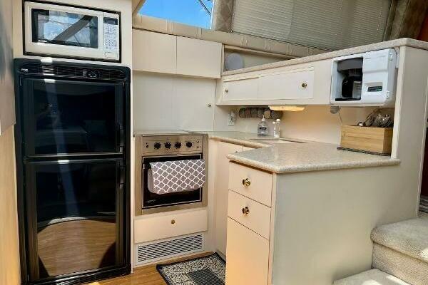 42ft Silverton Yacht For Sale