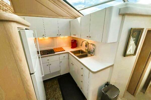 END RESORT 46ft Silverton Yacht For Sale