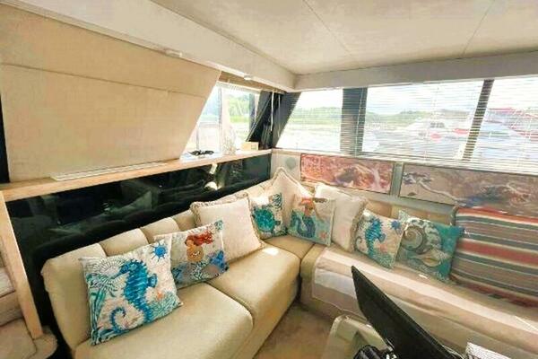 END RESORT 46ft Silverton Yacht For Sale