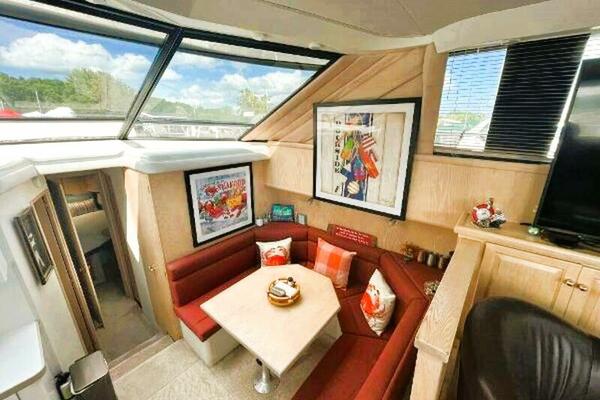 END RESORT 46ft Silverton Yacht For Sale