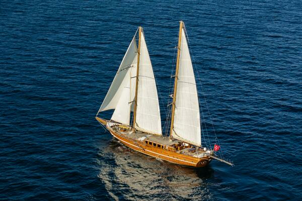 Photo of the 2013 East Yachting Custom "CAKIRYILDIZ"