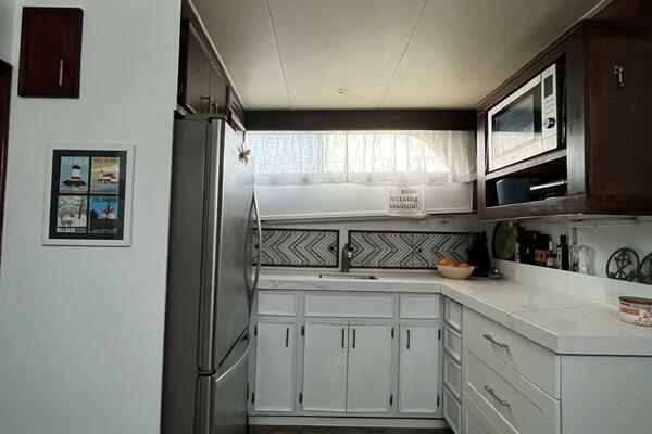 Hattitude 53ft Hatteras Yacht For Sale