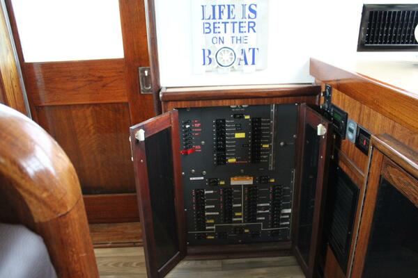 Hattitude 53ft Hatteras Yacht For Sale