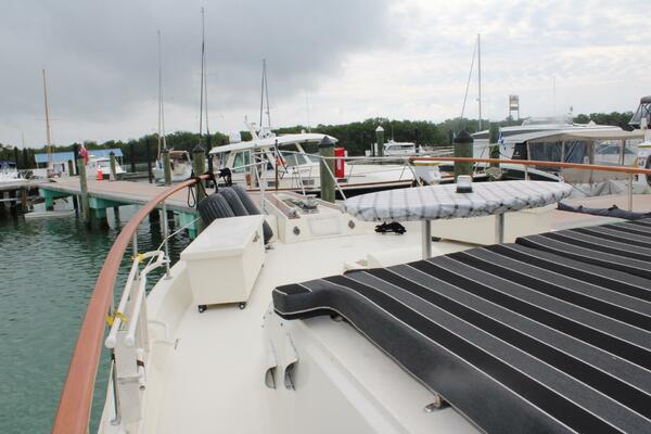 Hattitude 53ft Hatteras Yacht For Sale