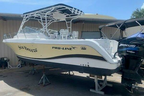 Photo of the 2004 Pro-Line 30 Express "Sea Breeze"