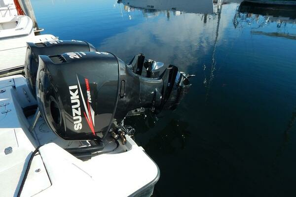 Photo of the 1996 Mako 282 Center Console "Rhode Runner"