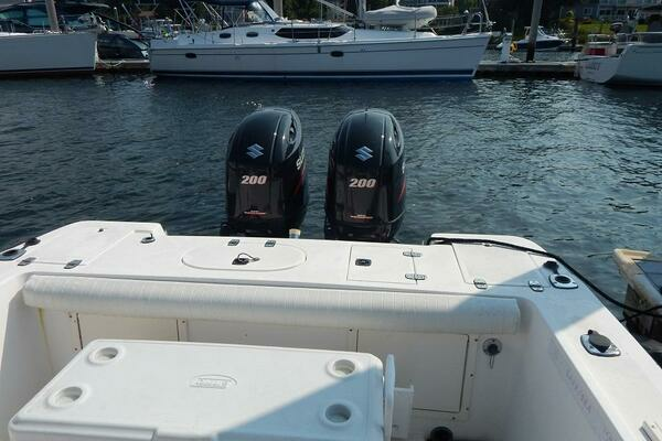 Photo of the 1996 Mako 282 Center Console "Rhode Runner"
