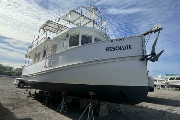Photo of the 1987 Custom Pilothouse "RESOLUTE"