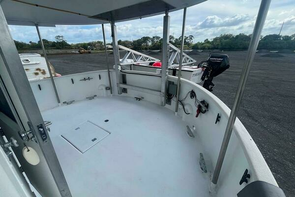 Photo of the 1987 Custom Pilothouse "RESOLUTE"