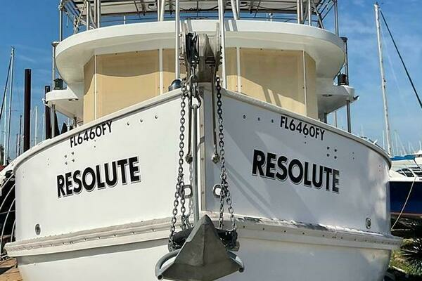 Photo of the 1987 Custom Pilothouse "RESOLUTE"