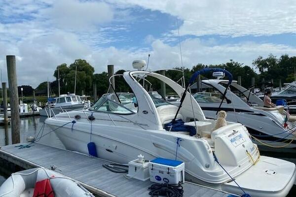 Marytime 30ft Sea Ray Yacht For Sale