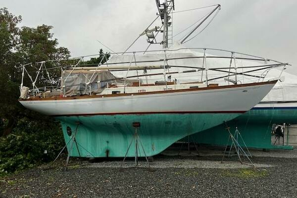 Photo of the 1970 Cheoy Lee  "MIST"