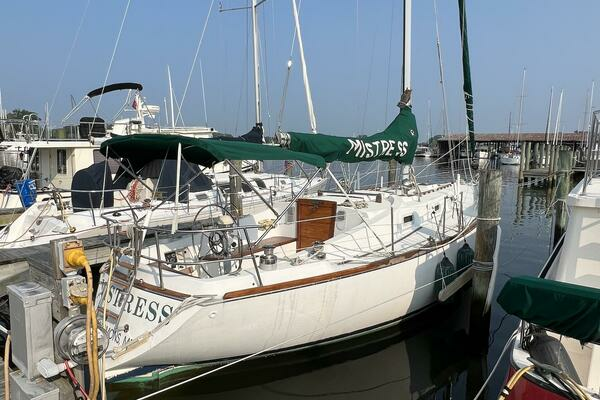 Mistress 37ft Tartan Yacht For Sale