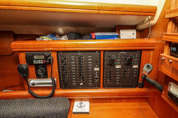 Utopia 33ft Hunter Yacht For Sale