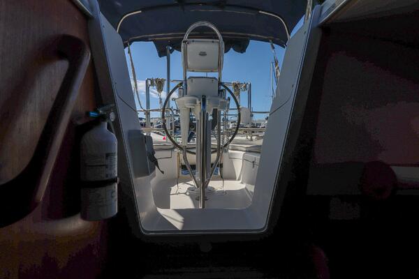 Utopia 33ft Hunter Yacht For Sale