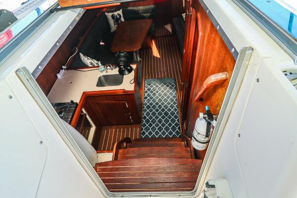 Utopia 33ft Hunter Yacht For Sale