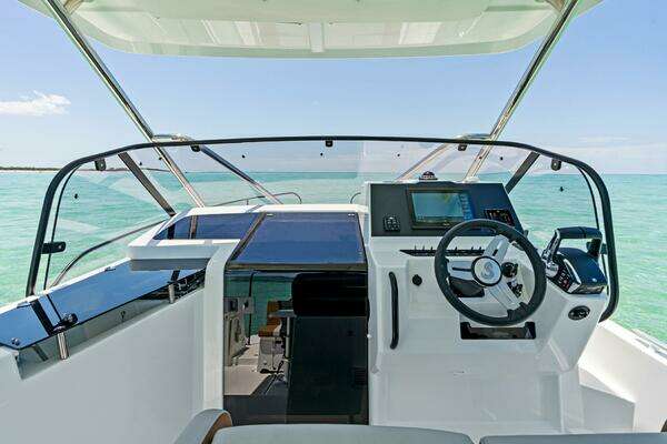 Photo of the 2026 Beneteau Flyer 9 SUNdeck