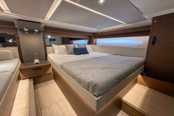 In Stock 42ft Wellcraft Yacht For Sale