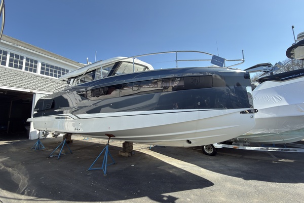 In Stock 42ft Wellcraft Yacht For Sale