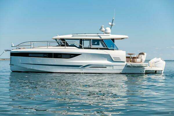 42-ft-Wellcraft-2026-44 Explorer-On Order-South Dartmouth Massachusetts United States yacht for sale