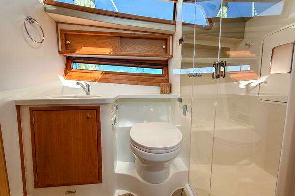 42ft MJM Yacht For Sale