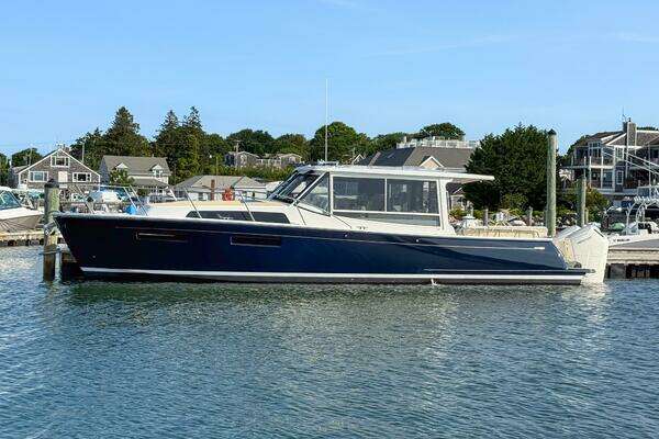 42-ft-MJM-2026-47R-In Stock-South Dartmouth Massachusetts United States yacht for sale
