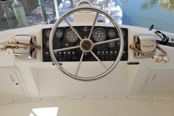 28ft Bertram Yacht For Sale