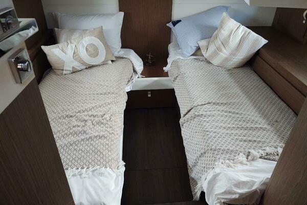 Escape 40ft Beneteau Yacht For Sale