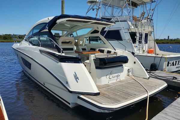 Escape 40ft Beneteau Yacht For Sale