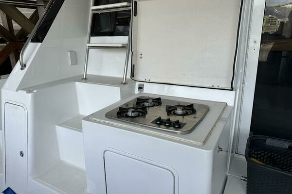 Photo of the 1993 West Bay Pilothouse "Next Dance"