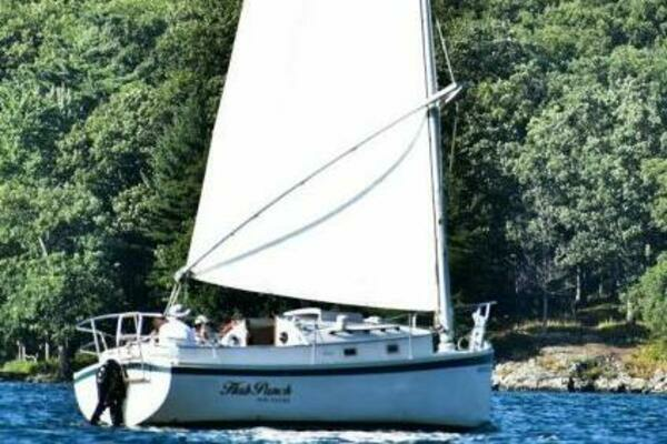 Hub Punch 22ft Nonsuch Yacht For Sale