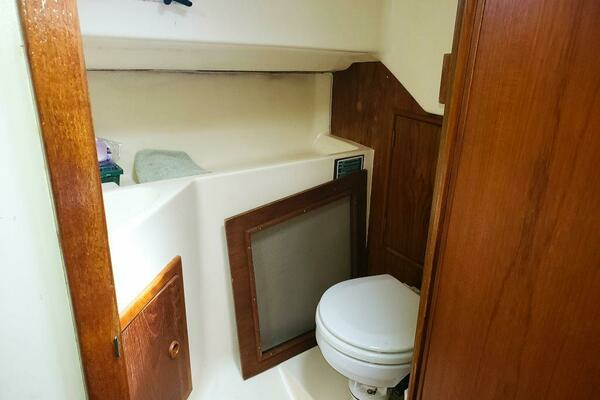 Hub Punch 22ft Nonsuch Yacht For Sale