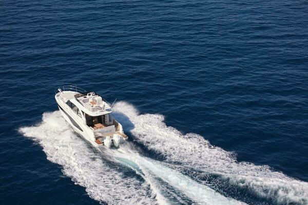 In Stock 42ft Beneteau Yacht For Sale