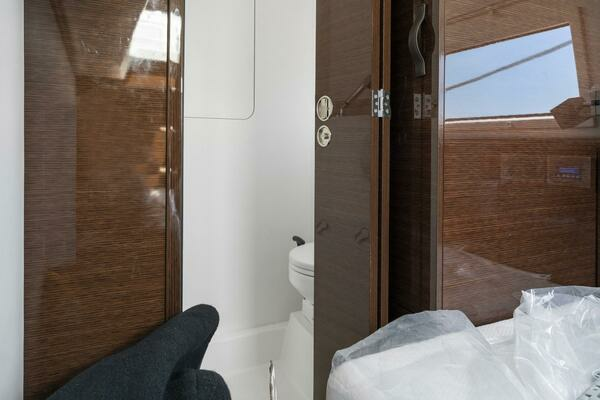 Prestige 590 Yacht For Sale