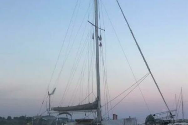 Photo of the 1987 Ta Shing 