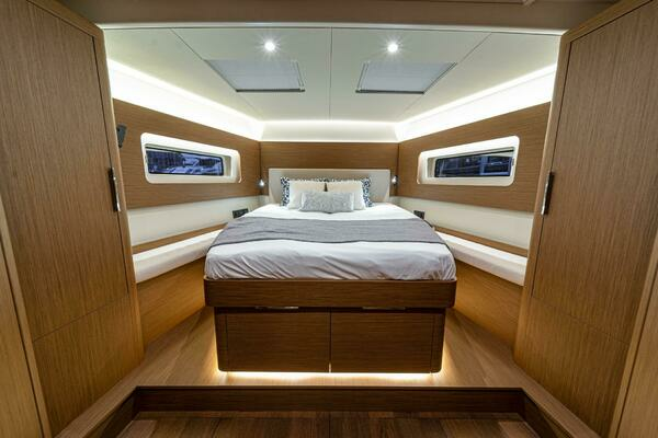 54ft Beneteau Yacht For Sale