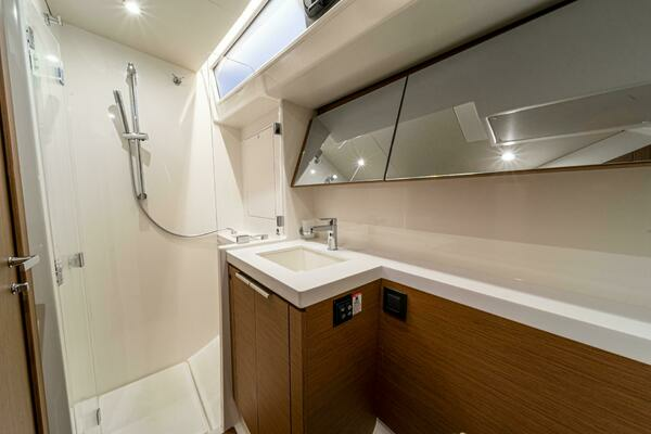 54ft Beneteau Yacht For Sale