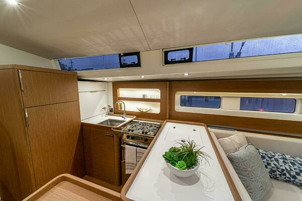 54ft Beneteau Yacht For Sale