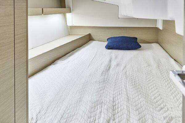 34ft Beneteau Yacht For Sale