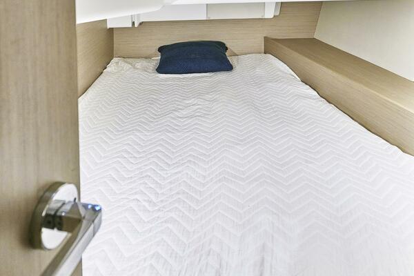 34ft Beneteau Yacht For Sale