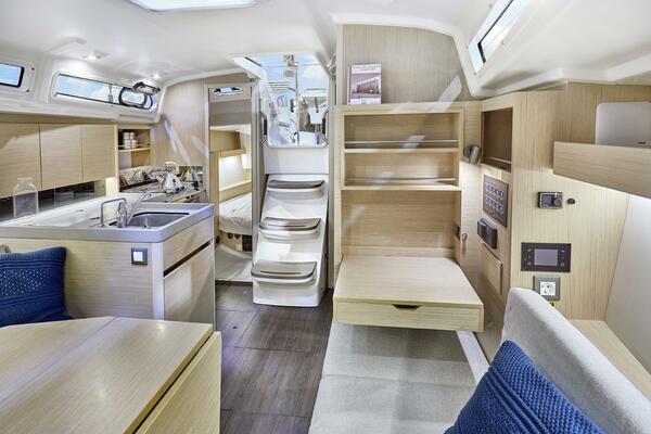 34ft Beneteau Yacht For Sale