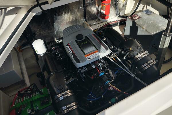 Reel Seaductive 28ft Regal Yacht For Sale