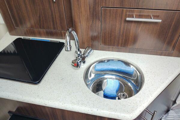 Reel Seaductive 28ft Regal Yacht For Sale