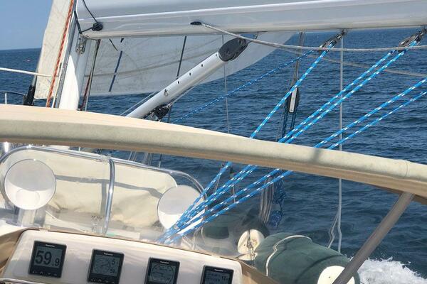 MOONDANCE 45ft Sabre Yacht For Sale
