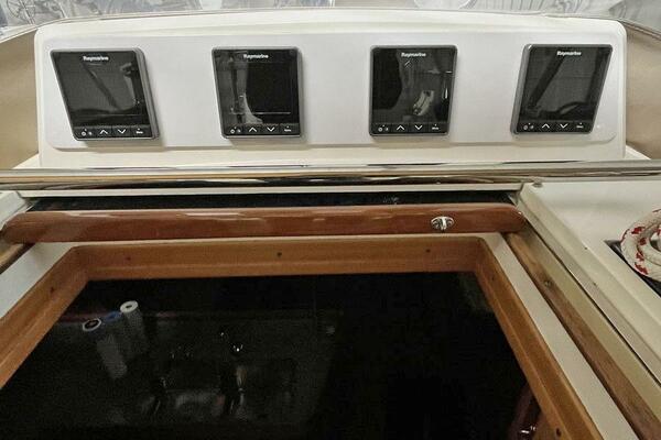 MOONDANCE 45ft Sabre Yacht For Sale