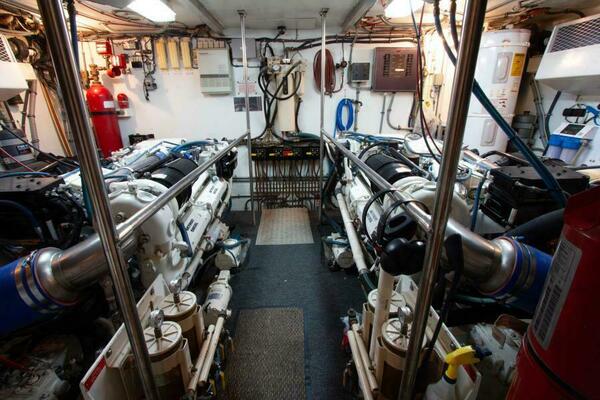 FULL MOON 70ft Hatteras Yacht For Sale