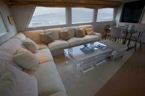 FULL MOON 70ft Hatteras Yacht For Sale
